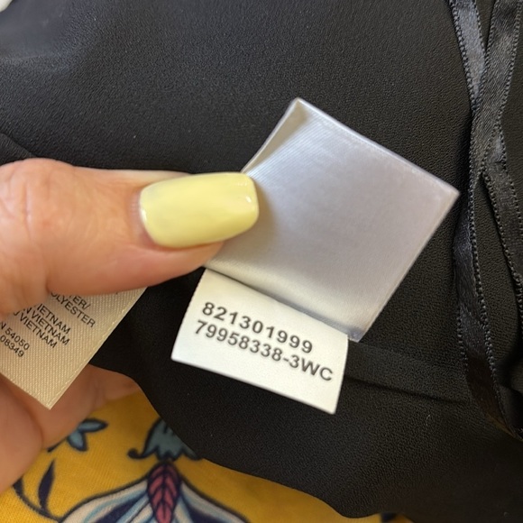 Jones New York staple Black sleeveless mini Dress sheath V neck zippered back 8 - Picture 12 of 12